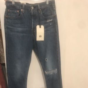 NWT Levi 501 Skinny